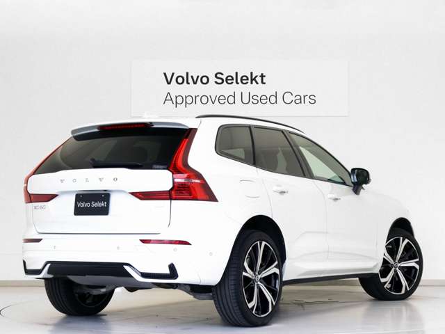 Volvo XC60 8