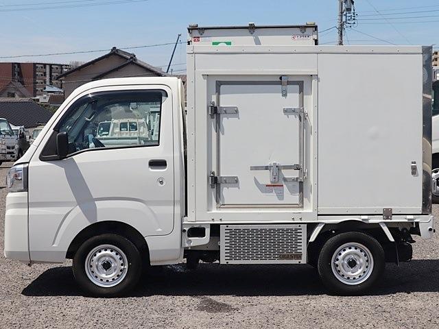 Toyota Pixis Truck 9