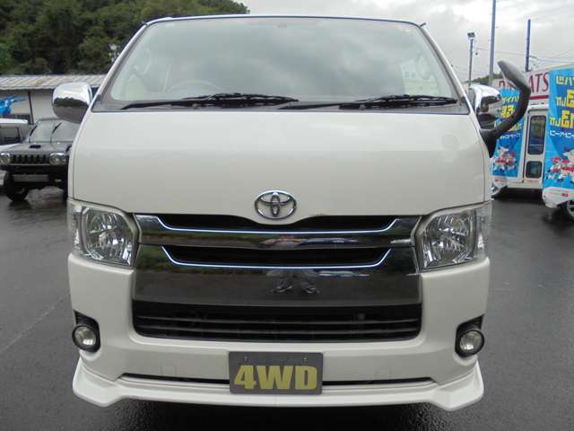 Toyota Hiace Van 2