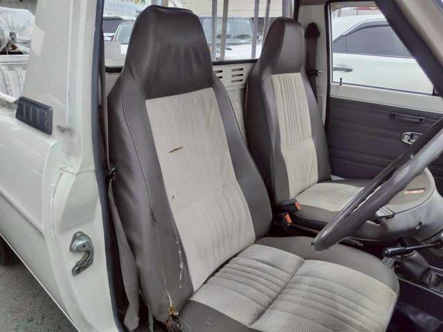 Nissan Sunny Truck 11