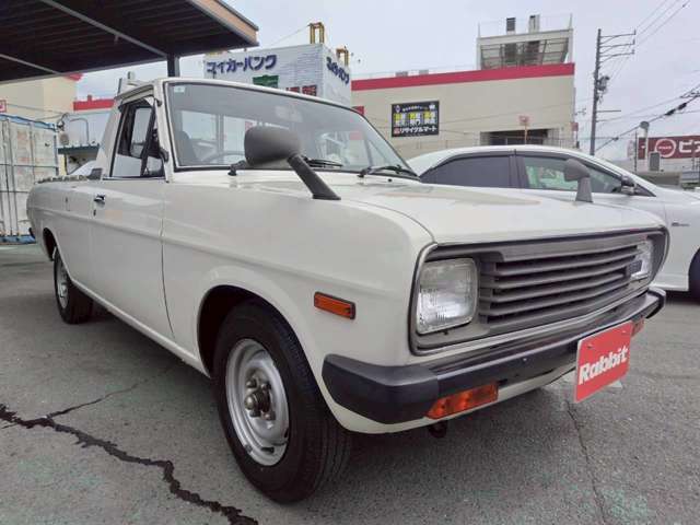 Nissan Sunny Truck 4