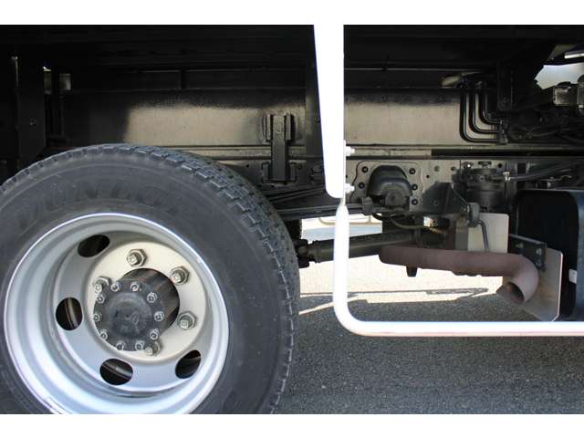Hino Dutro 12