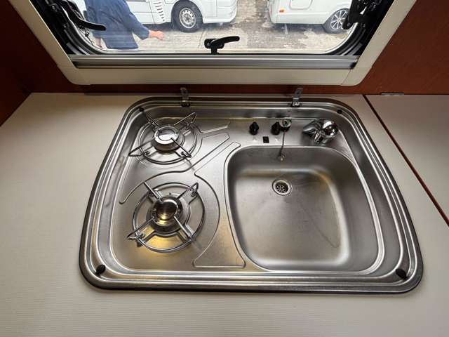 Toyota Camroad 12