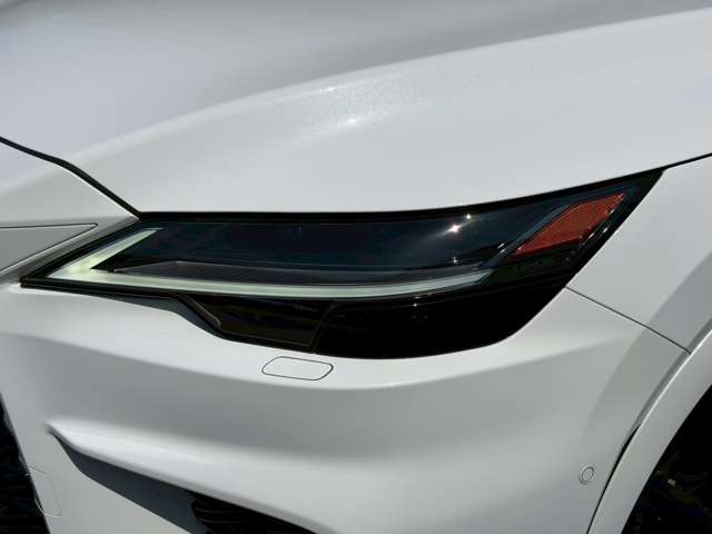 Lexus RX 7