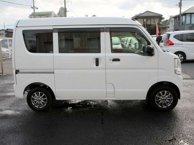 Suzuki Every 12