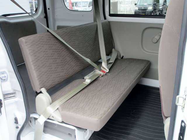 Suzuki Every 9
