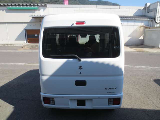 Suzuki Every 11