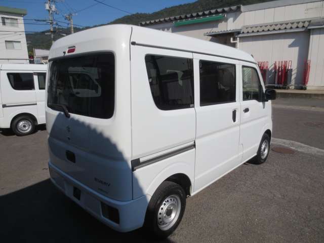 Suzuki Every 12