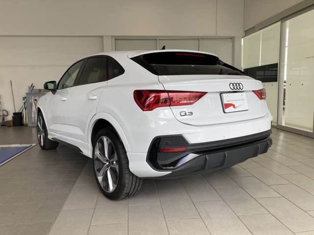 Audi Q3 Sportback 8