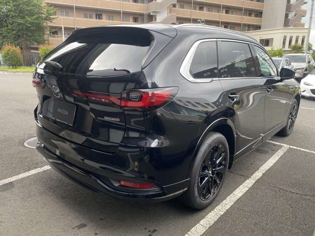 Mazda CX-80 4