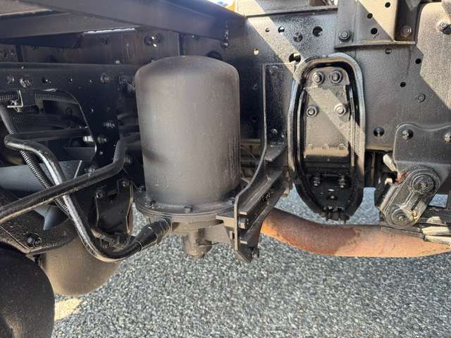 Mitsubishi Fuso Fighter 9