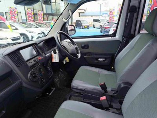 Daihatsu グランマックスカーゴ 3