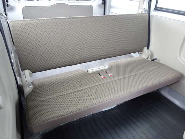 Nissan NV100 Clipper 12