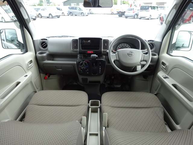 Nissan NV100 Clipper 4