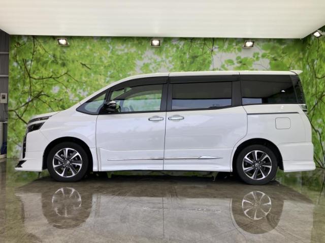 Toyota Voxy 5