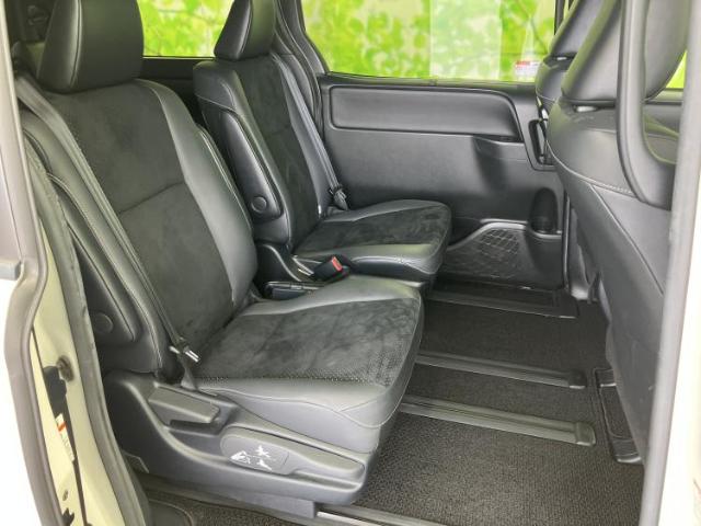 Toyota Voxy 7