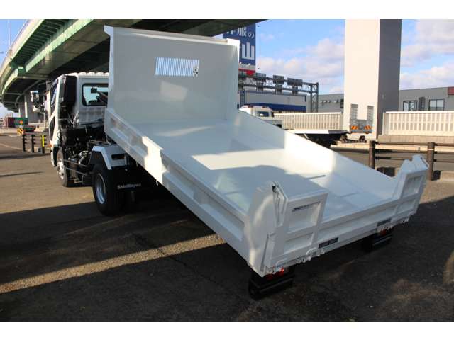 Mitsubishi Fuso Fighter 11
