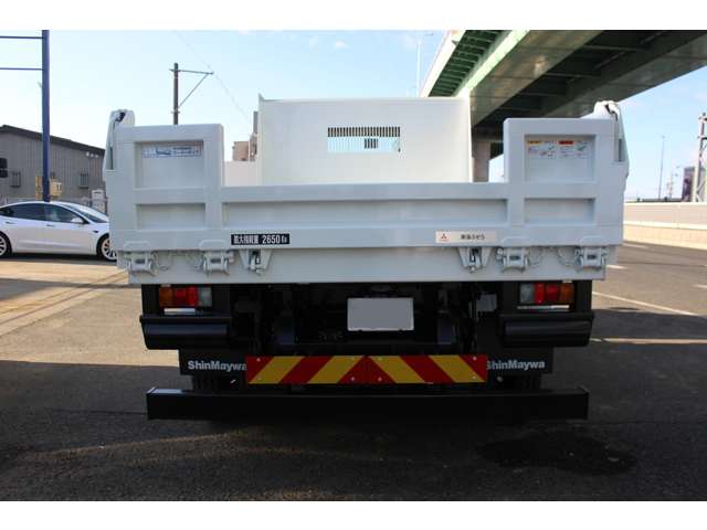 Mitsubishi Fuso Fighter 5