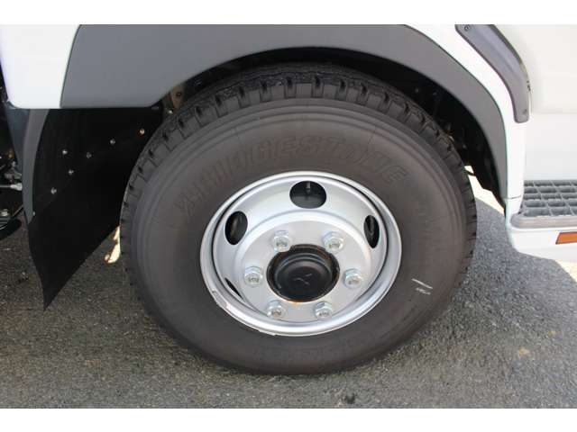 Mitsubishi Fuso Fighter 8
