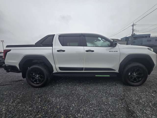 Toyota Hilux 12