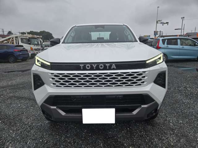 Toyota Hilux 5