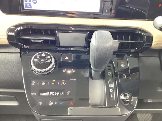 Mitsubishi Delica Mini 9