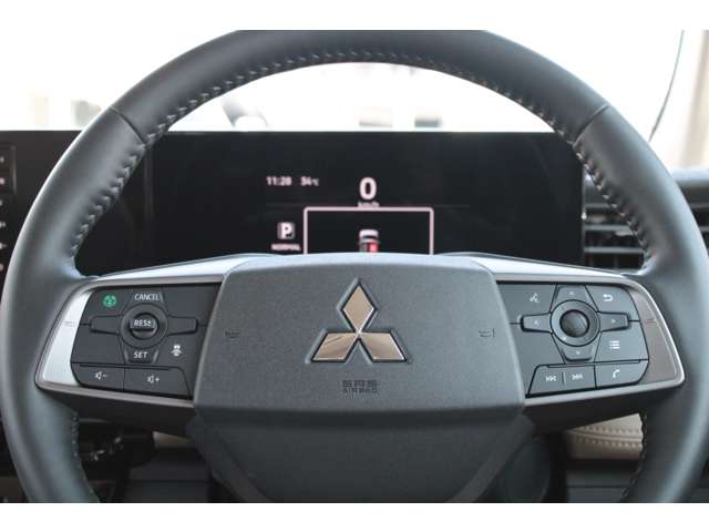 Mitsubishi Delica Mini 8