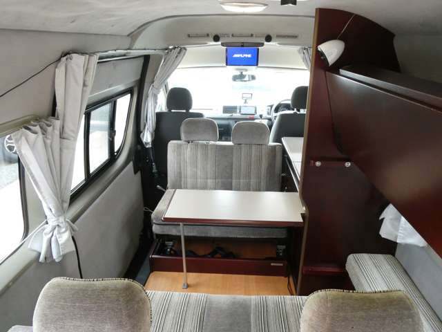 Toyota Regius Ace 5