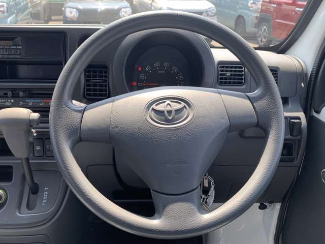 Toyota Pixis Van 3