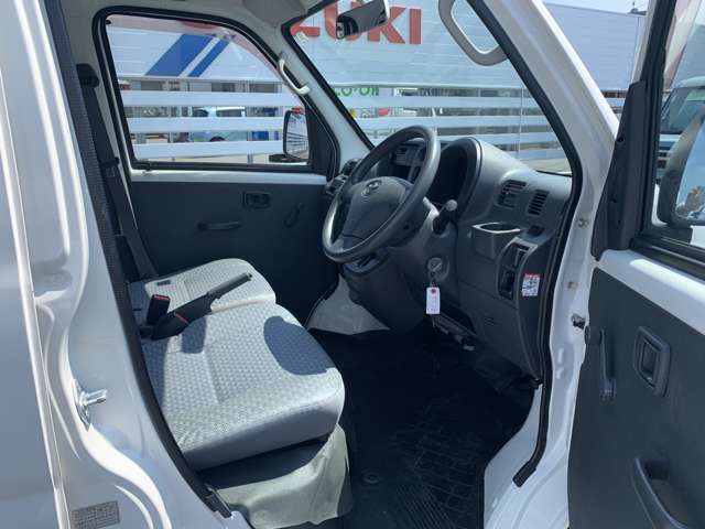 Toyota Pixis Van 4
