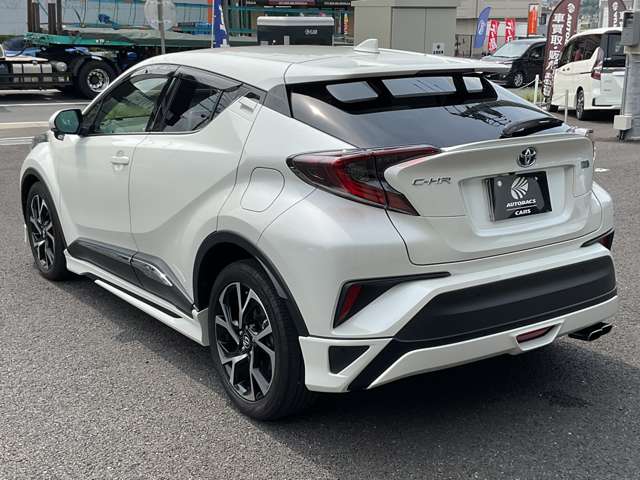 Toyota C-HR 11