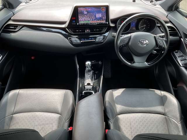 Toyota C-HR 2