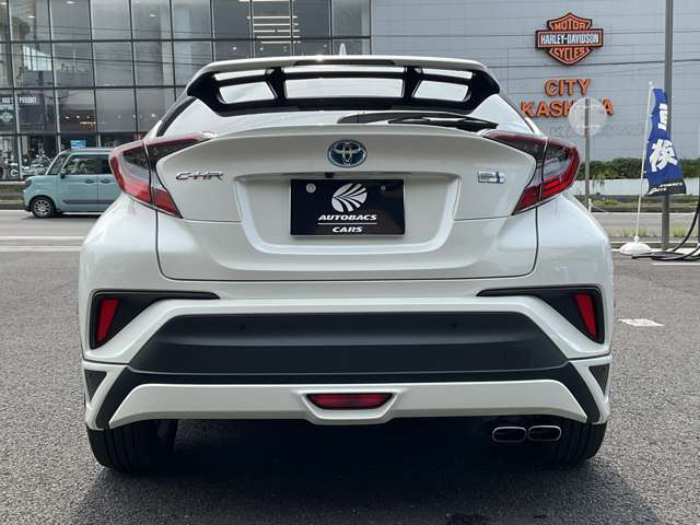 Toyota C-HR 10