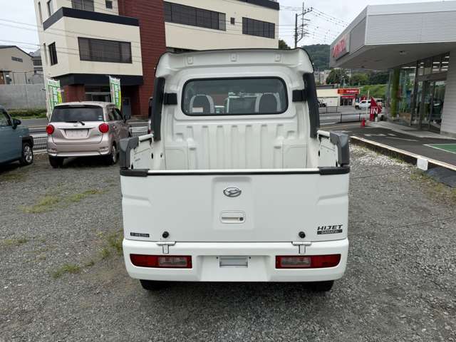 Daihatsu Hijet Deck Van 4