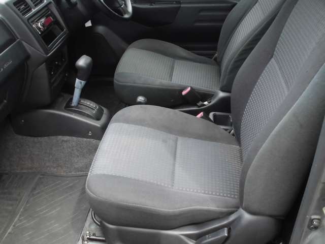 Mitsubishi Pajero Mini 11