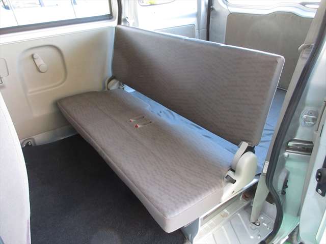 Nissan NV100 Clipper 12