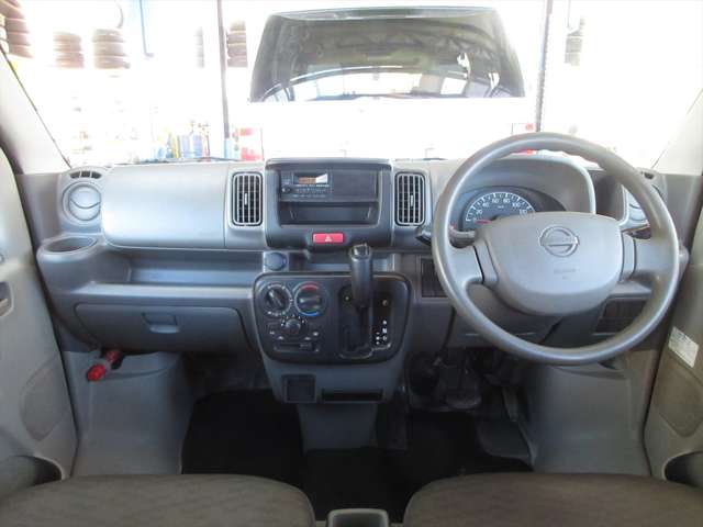 Nissan NV100 Clipper 10
