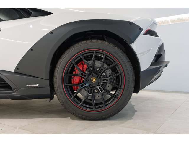 Lamborghini ウラカンステラート 12