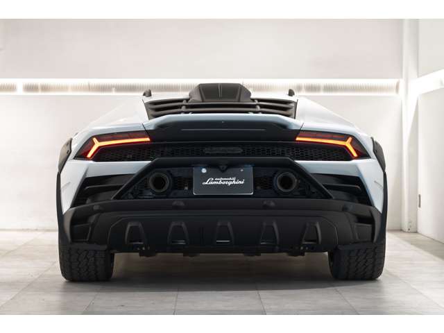 Lamborghini ウラカンステラート 5