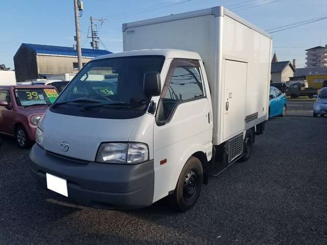 Mazda Bongo Truck 4