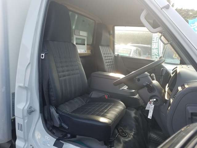 Mazda Bongo Truck 9