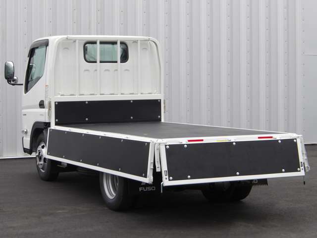 Mitsubishi Fuso Canter 11