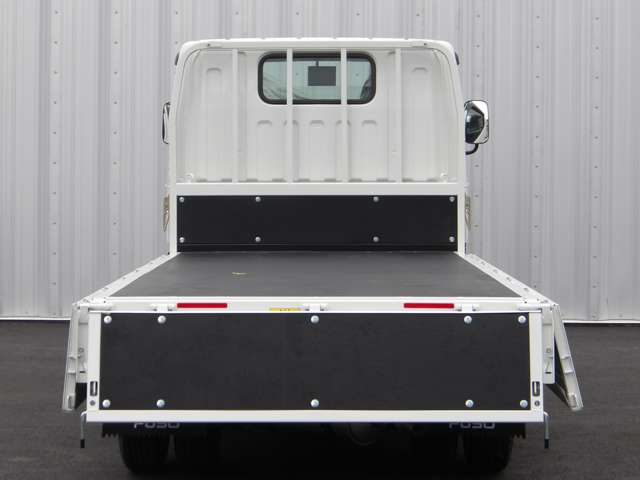 Mitsubishi Fuso Canter 10