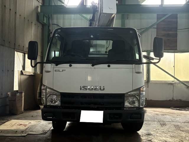 Isuzu Elf 8