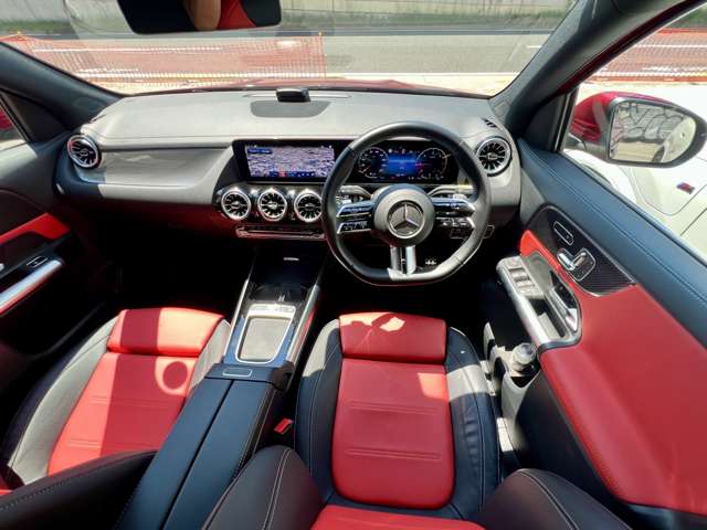 Mercedes-Benz GLA-Class 8