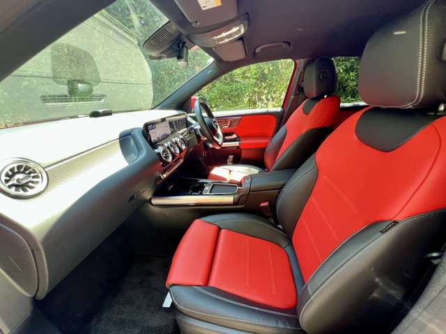 Mercedes-Benz GLA-Class 9