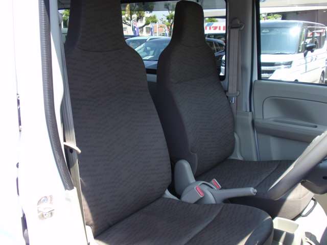 Nissan NV100 Clipper 12