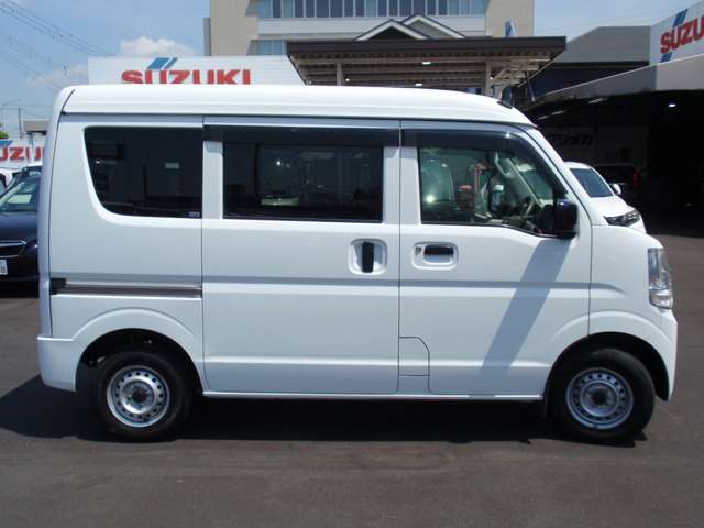 Nissan NV100 Clipper 3
