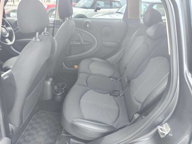 MINI Crossover 12