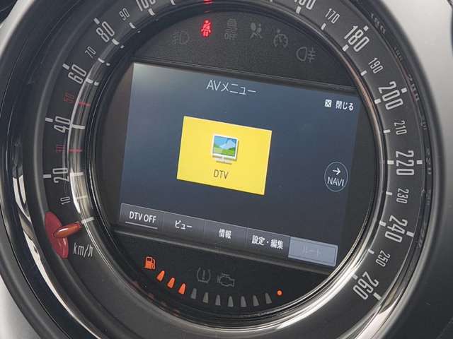 MINI Crossover 5